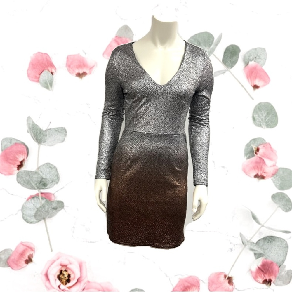 CHARLOTTE RUSSE MINI DRESS SILVER AND GOLD METALIC SHINY STRETCHY DRESS SIZE M